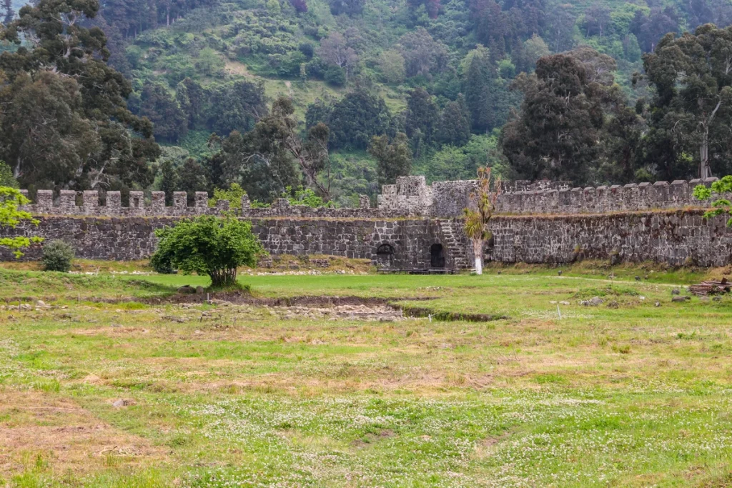 Gonio-old-byzantine-gonio-fortress-near-batumi-georgia (3)