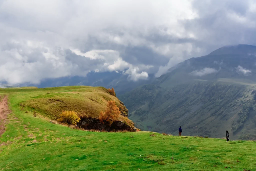 Gudauri-mountain-landscape-near-gudauri-from-georgia-russia-friendship-monument-georgia